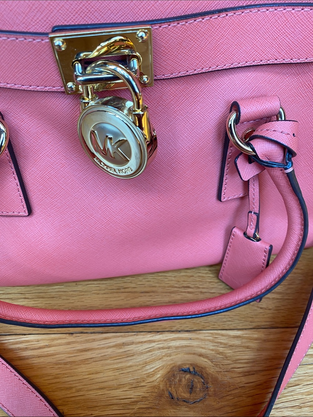 Michael Kors Pink/coral Saffiano Satchel with Gold Hardware - Picture 4 of 4